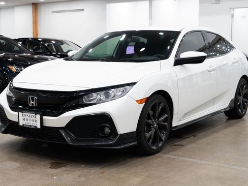 Used 2018 Honda Civic Sport image 1