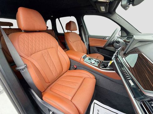 New 2026 BMW X5 M60i AWD/4WD image 16