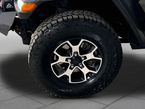 Used 2021 Jeep Wrangler Unlimited Rubicon AWD/4WD image 10