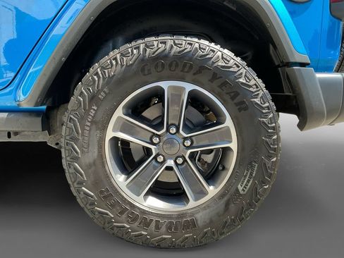 Used 2023 Jeep Wrangler Unlimited Sahara AWD/4WD image 8