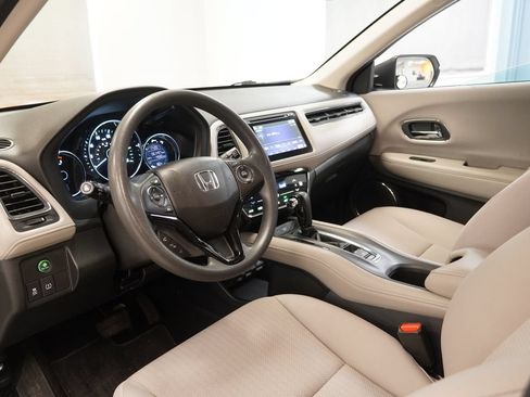 Used 2017 Honda HR-V EX image 7