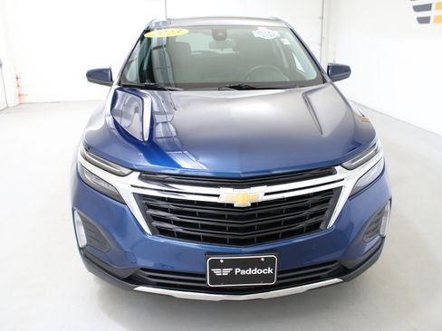 Used 2023 Chevrolet Equinox LT FWD image 2