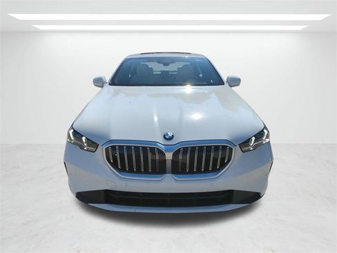 New 2026 BMW 530i w/ Premium Package image 8