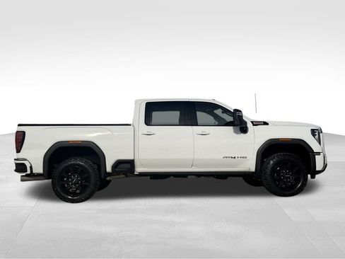 Used 2024 GMC Sierra 2500 AT4 w/ AT4 Premium Plus Package image 2