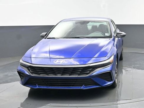 Used 2025 Hyundai Elantra SEL image 22