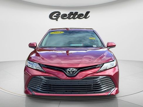 Used 2018 Toyota Camry LE FWD image 2