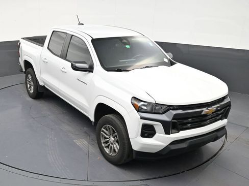Used 2023 Chevrolet Colorado LT w/ LT Convenience Package RWD image 18