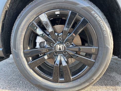 Certified 2026 Honda HR-V Sport image 12