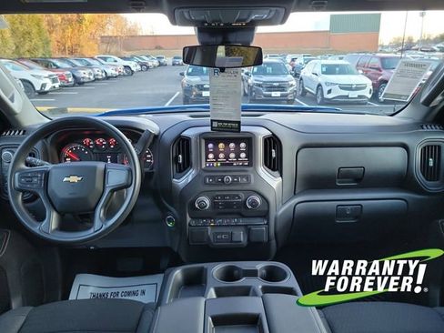 Used 2025 Chevrolet Silverado 1500 Custom image 10