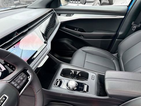 Used 2025 Jeep Wagoneer S Limited image 26