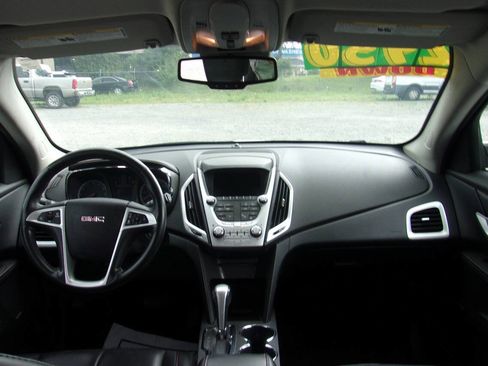 Used 2015 GMC Terrain SLT FWD image 11
