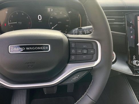New 2026 Jeep Grand Wagoneer Limited AWD/4WD image 32