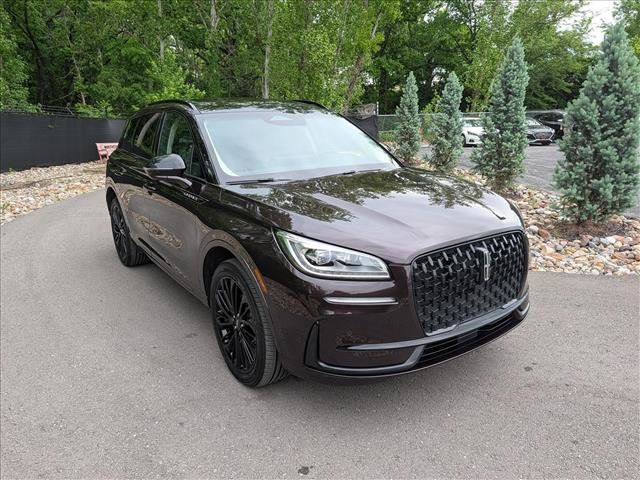 Certified 2023 Lincoln Corsair Reserve w/ Equipment Group 201A AWD/4WD image 7