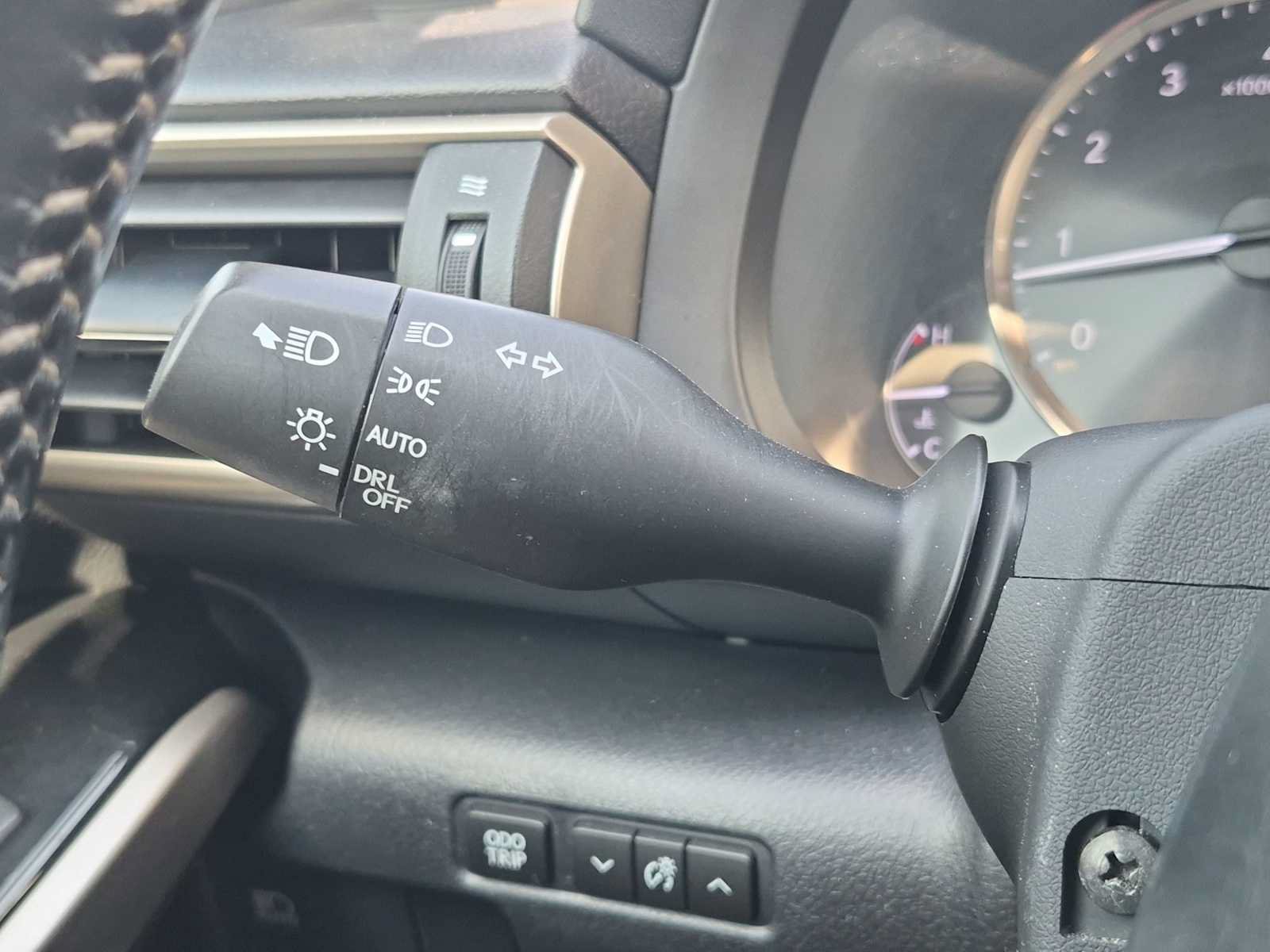 Used 2018 Lexus IS 300 AWD w/ Premium Package image 25