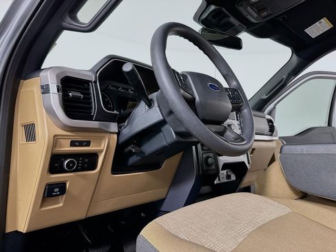 Used 2023 Ford F150 XLT image 34