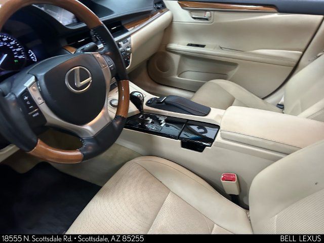 Used 2014 Lexus ES 300h w/ Premium Package w/Bamboo Trim FWD image 20
