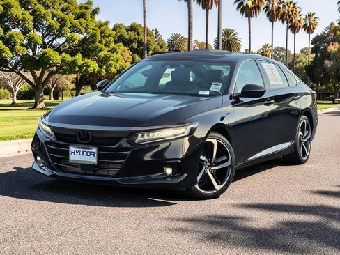 Used 2021 Honda Accord Sport image 2