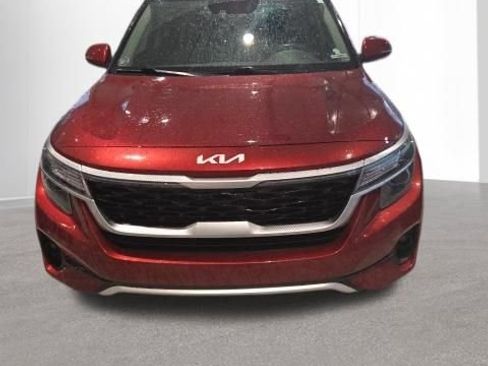 Used 2022 Kia Seltos S image 2