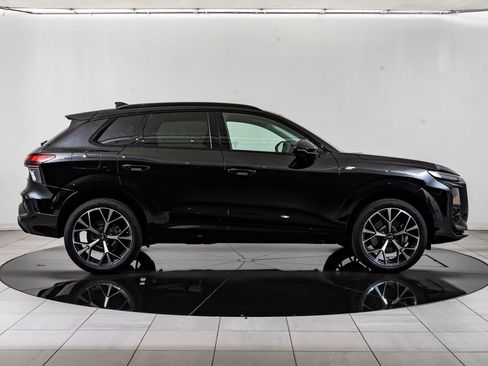 New 2026 Audi Q3 quattro 2.0T AWD/4WD image 11