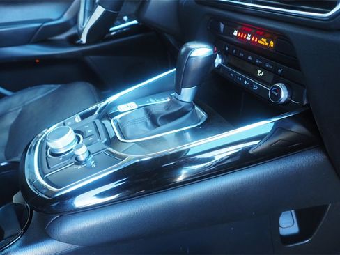 Used 2022 MAZDA CX-9 Touring image 25