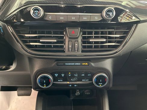 Used 2025 Ford Escape ST-Line image 21