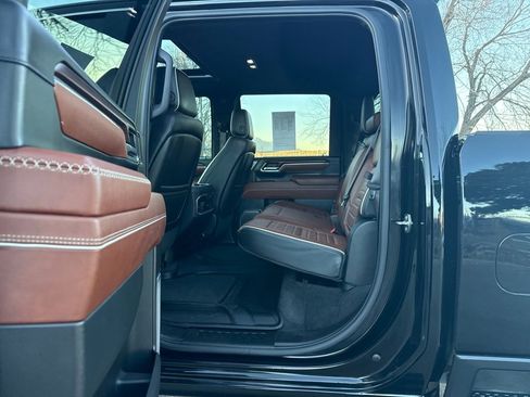 Used 2024 GMC Sierra 2500 Denali Ultimate image 21