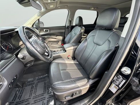 Used 2021 Kia Sorento S w/ Panoramic Sunroof Package image 13