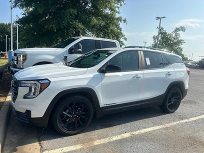 Used 2023 GMC Terrain SLE w/ Driver Convenience Package