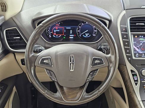 Used 2018 Lincoln MKX Reserve w/ Luxury Package image 21