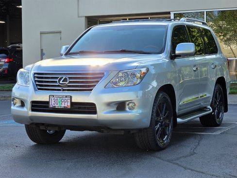 Used 2009 Lexus LX 570 4WD image 1