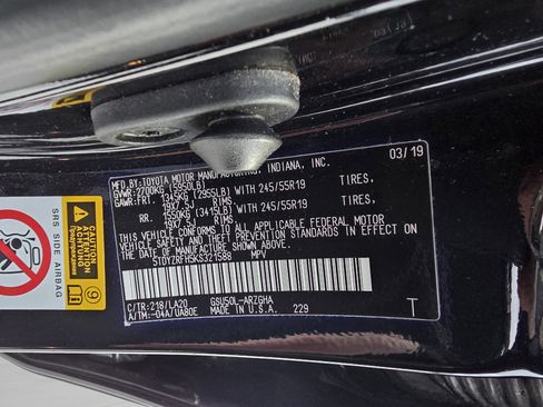 Used 2019 Toyota Highlander Limited image 30