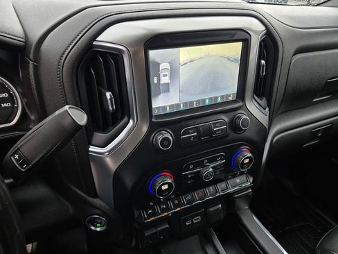 Used 2019 Chevrolet Silverado 1500 LTZ w/ LTZ Premium Package AWD/4WD image 9