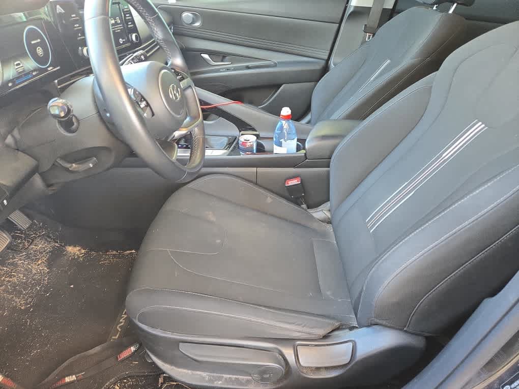 Used 2021 Hyundai Elantra SEL w/ Convenience Package FWD image 24