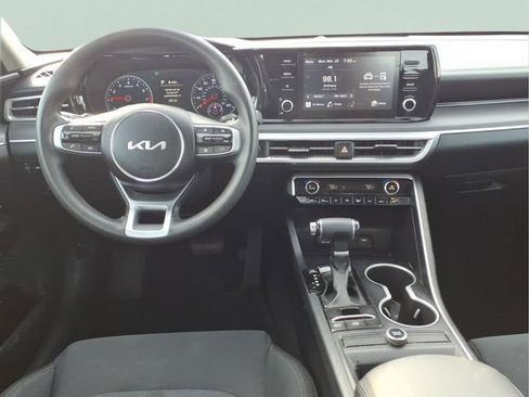 Used 2023 Kia K5 LXS image 6