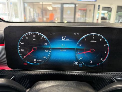 Used 2020 Mercedes-Benz CLA 250 w/ Premium Package image 10