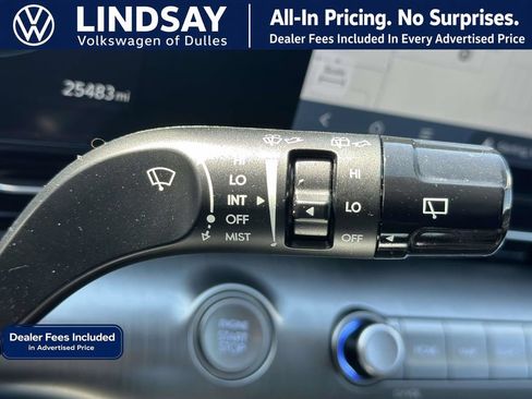 Used 2024 Hyundai Kona Limited AWD/4WD image 23