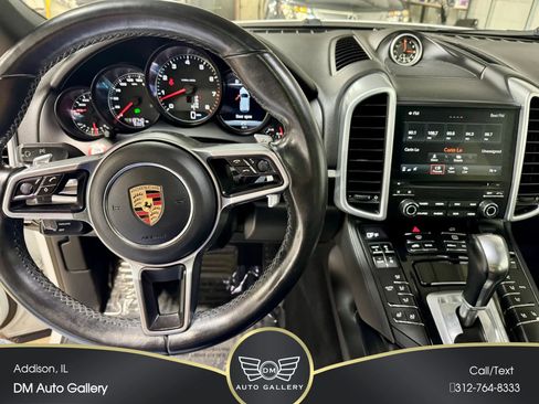 Used 2017 Porsche Cayenne Platinum Edition AWD/4WD image 20