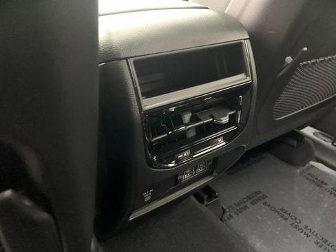 New 2025 Jeep Grand Cherokee Altitude AWD/4WD image 15