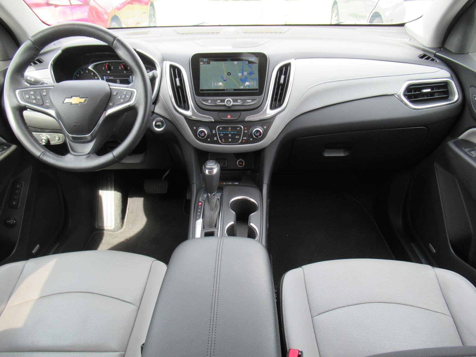 Used 2018 Chevrolet Equinox Premier FWD image 12