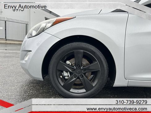 Used 2013 Hyundai Elantra GLS w/ Preferred Pkg image 10