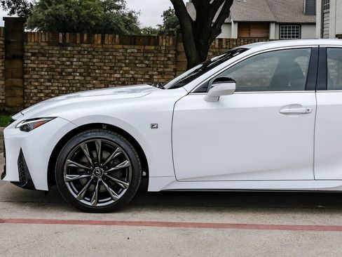 Used 2022 Lexus IS 350 F Sport image 21