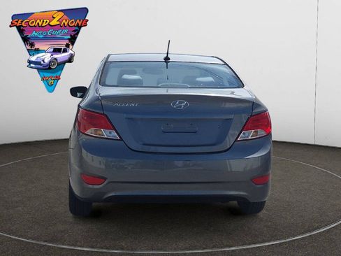 Used 2017 Hyundai Accent SE FWD image 2