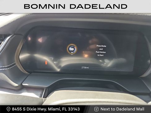 Used 2025 Jeep Grand Cherokee Limited w/ Black Appearance Package image 17