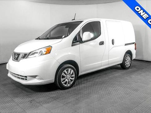 Used 2020 Nissan NV200 SV w/ Back Door Glass Package FWD image 2