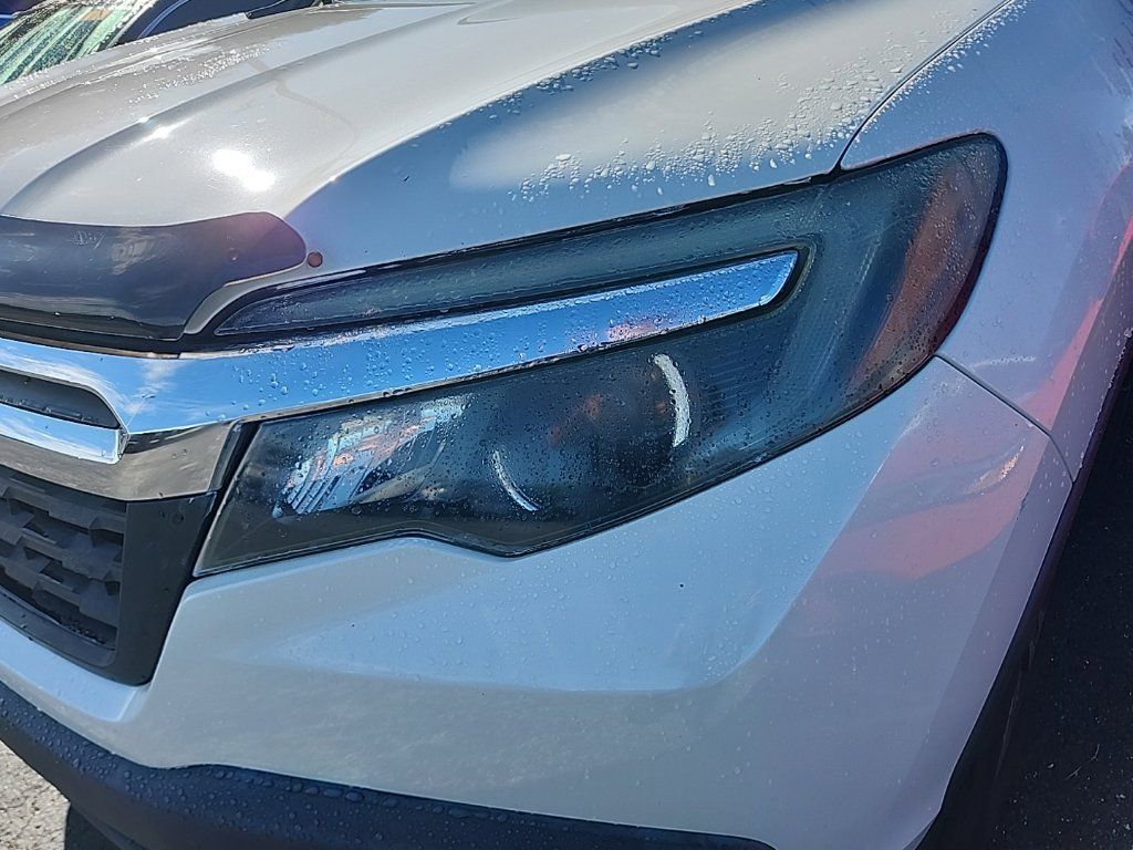 Used 2017 Honda Ridgeline RTL-T image 9