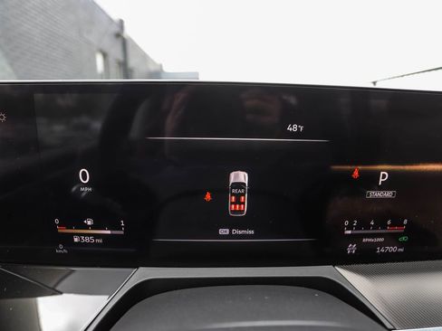 Used 2025 INFINITI QX80 Luxe AWD/4WD image 13