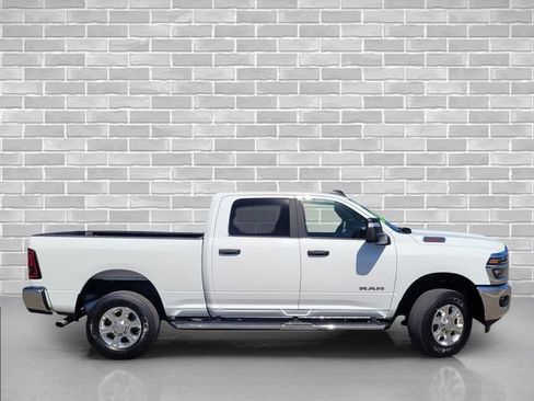 Used 2026 RAM 2500 Big Horn AWD/4WD image 4