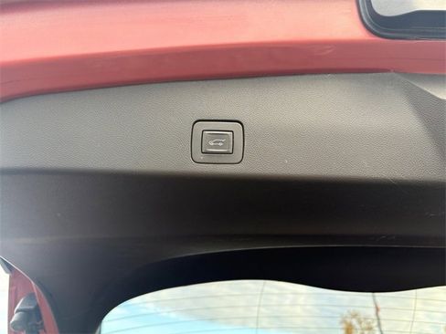 Used 2024 Buick Encore GX Sport Touring w/ Comfort Package image 17