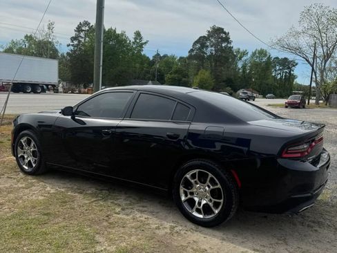 Used 2015 Dodge Charger SE w/ Popular Equipment Group image 6