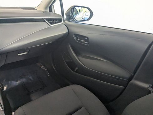 Certified 2023 Toyota Corolla LE image 9